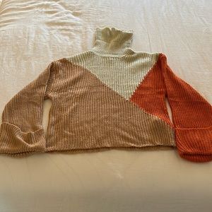 Lulu’s never worn tri-color knit sweater